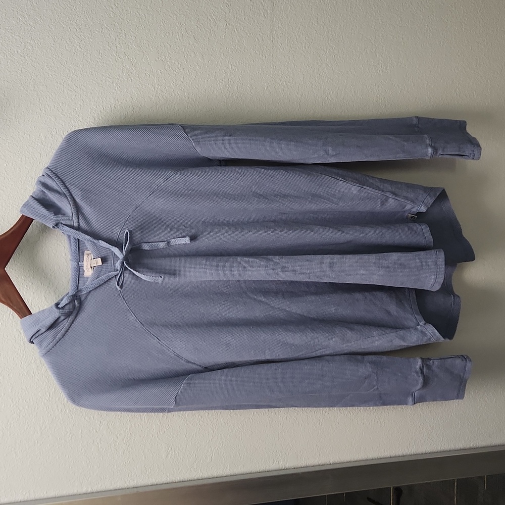 Ocean + Coast Womens hooded long sleeve knit shirt Size L